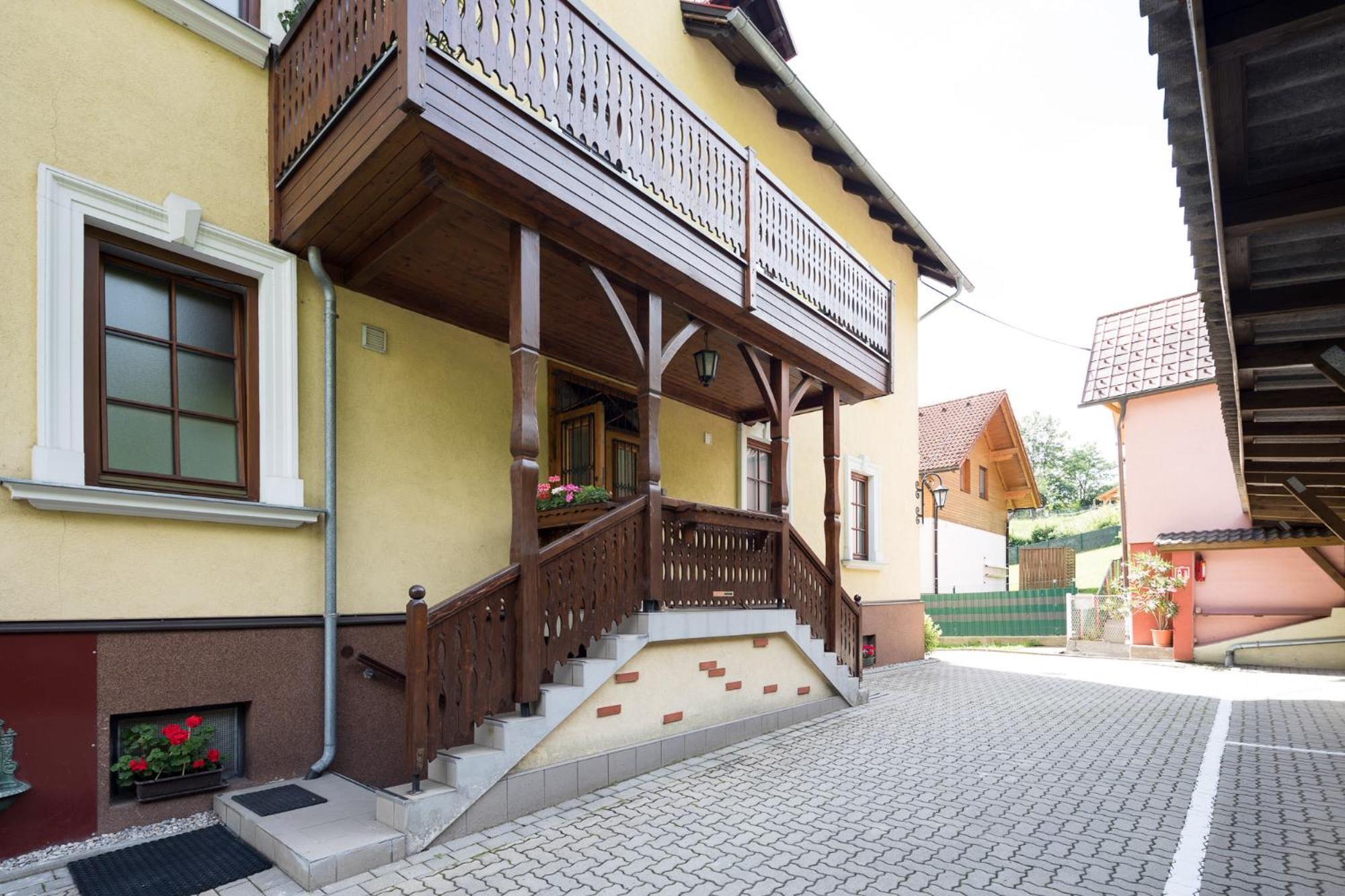 Villa Ganzstein Mürzzuschlag Exteriör bild